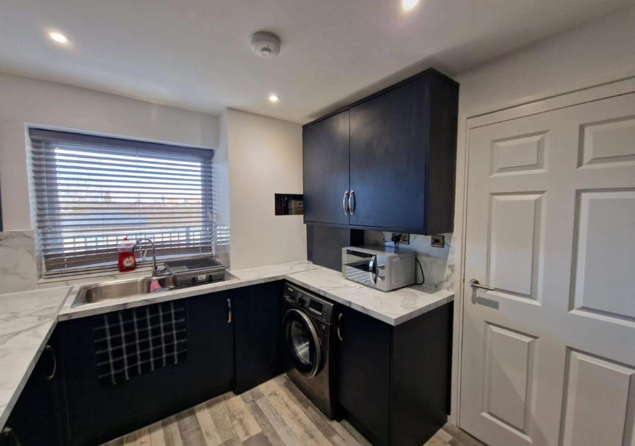 Private Room In London Enfield With Parking Buitenkant foto